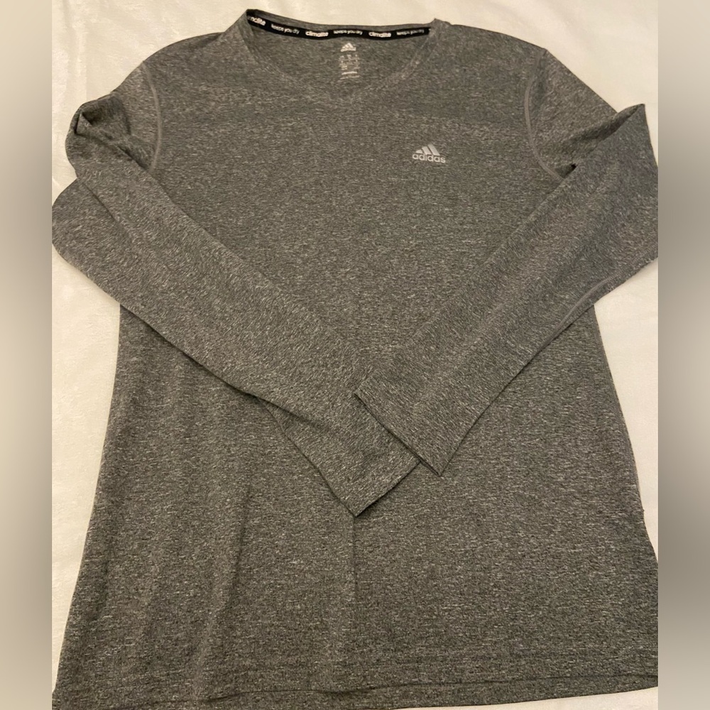 Set of 2 Adidas long sleeve workout shirts - Picture 5 of 7